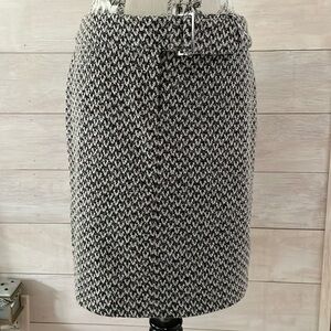 Express Black white Skirt 5/6